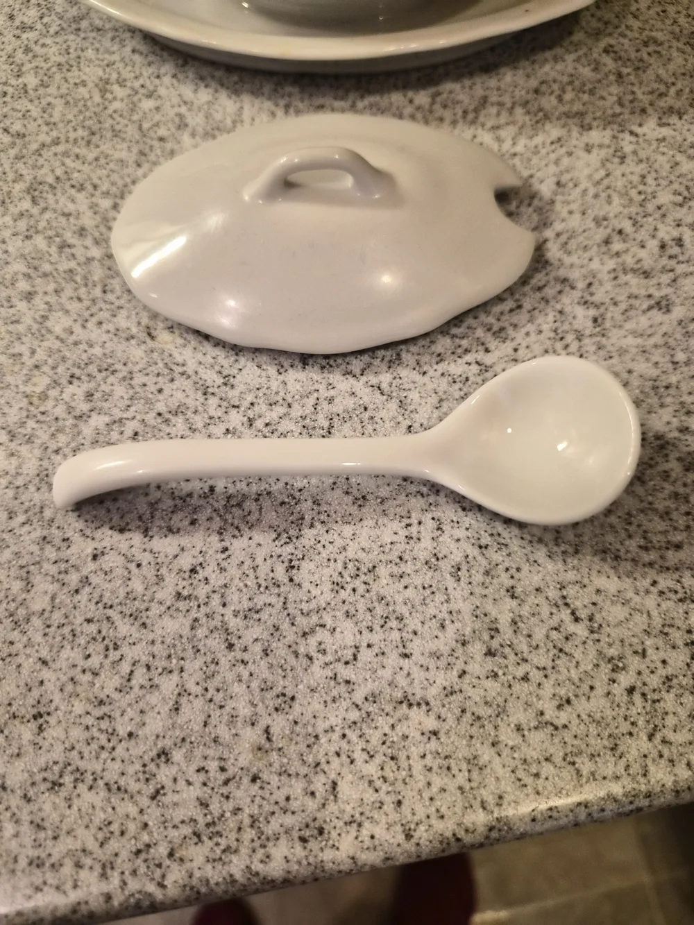 Vintage Knobler White Ceramic Sauce Tureen Set with Lid, Ladle & Underplate